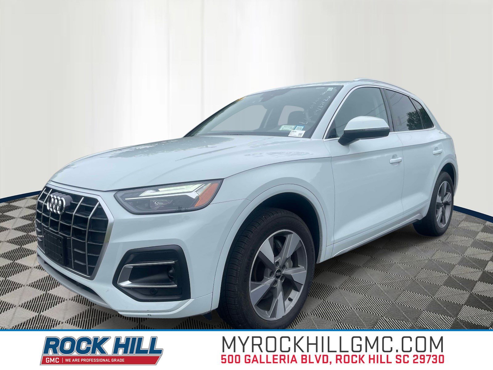 2023 Audi Q5 40 Premium's photo