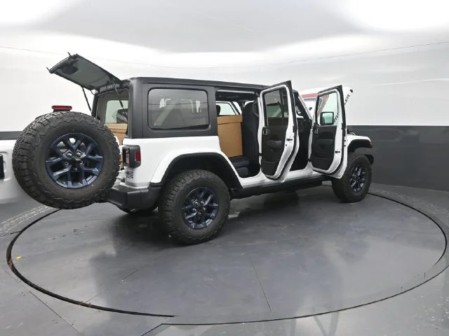 New 2026 Bright White Clearcoat Jeep  image 33
