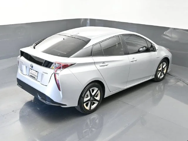 Used 2016 Silver Toyota Four Touring image 42