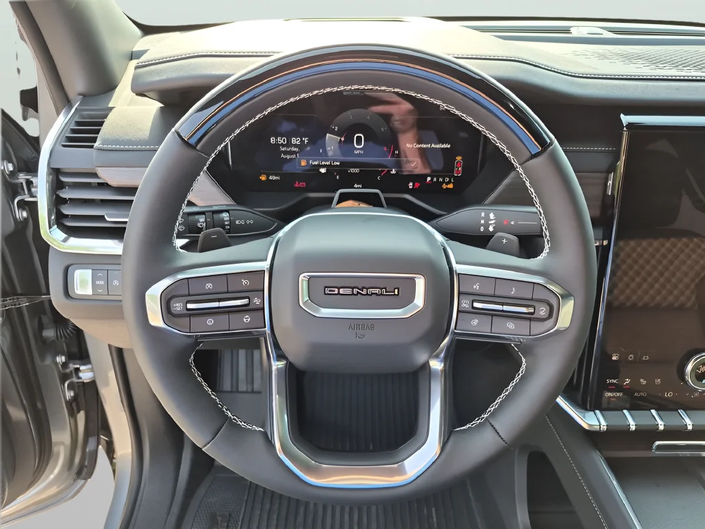 2026 GMC Acadia Denali - Photo 23