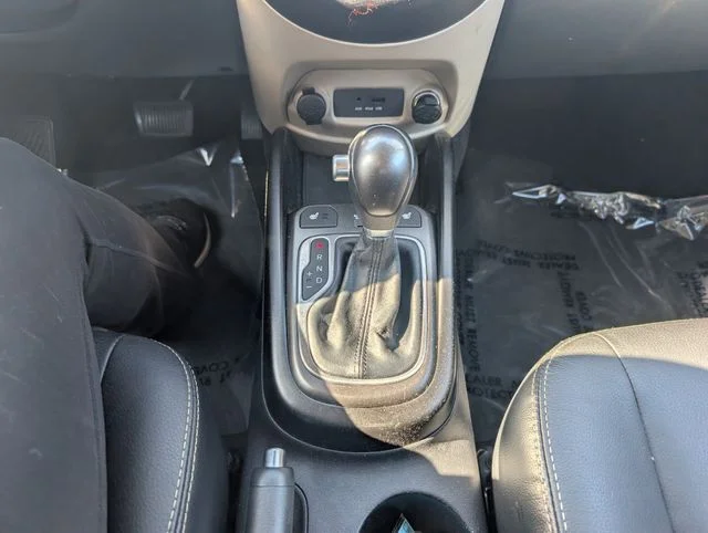 Used 2013 Silver Kia Exclaim image 13