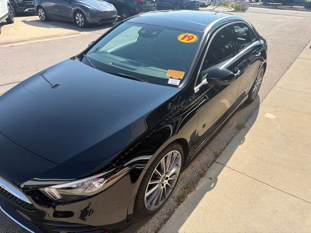 Used 2019 Black Mercedes-Benz A 220 image 4
