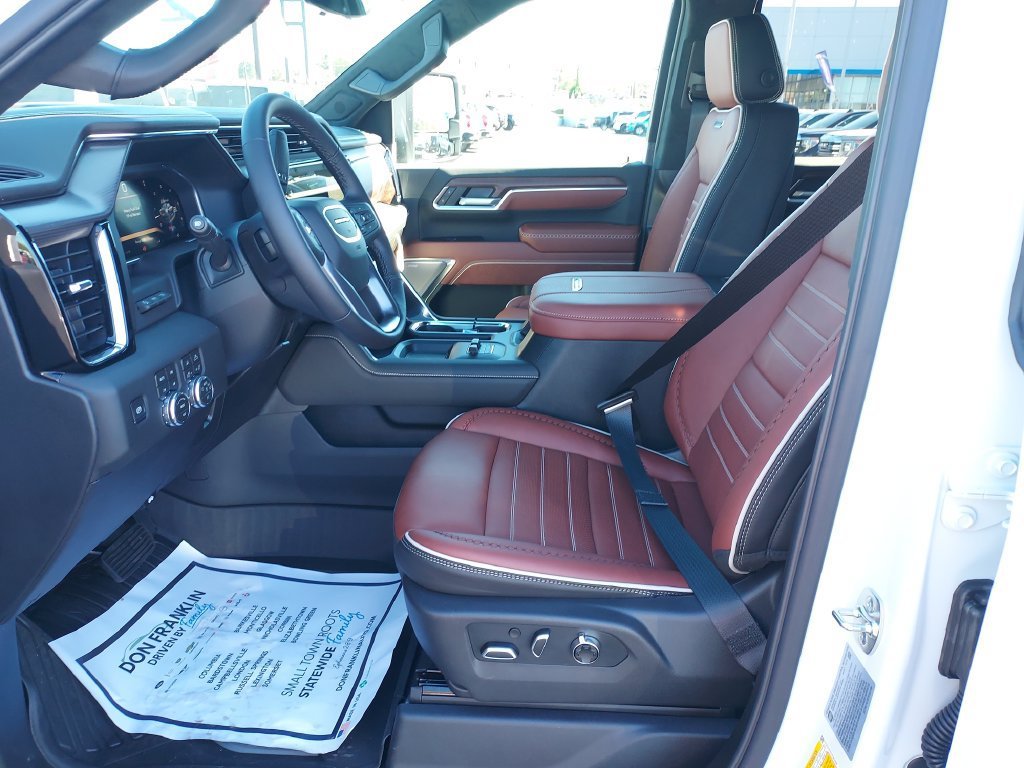 New 2026 Glacier White Tricoat GMC Denali Ultimate image 13