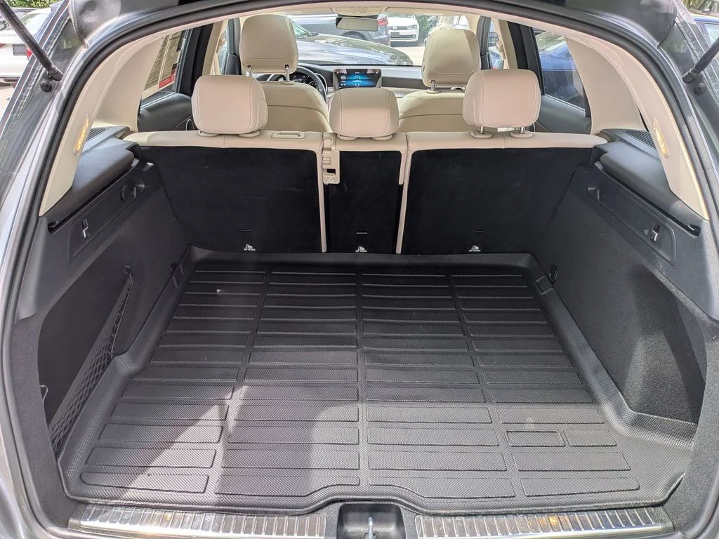 Used 2022  Mercedes-Benz GLC 300 image 30