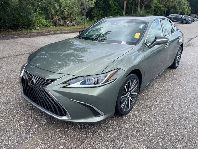 Certified Used 2024 Green Lexus ES 350 image 5