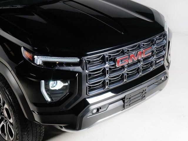 Used 2024 Onyx Black GMC AT4 image 28
