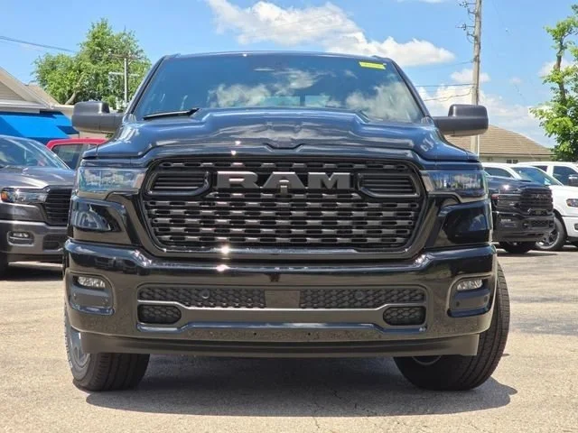 New 2026 Diamond Black Crystal Pearlcoat Ram Express image 3