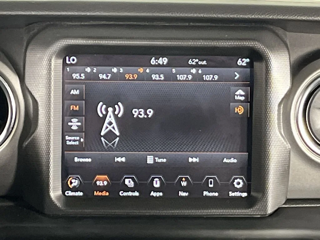 Used 2023 Gray Jeep Rubicon 4xe image 16