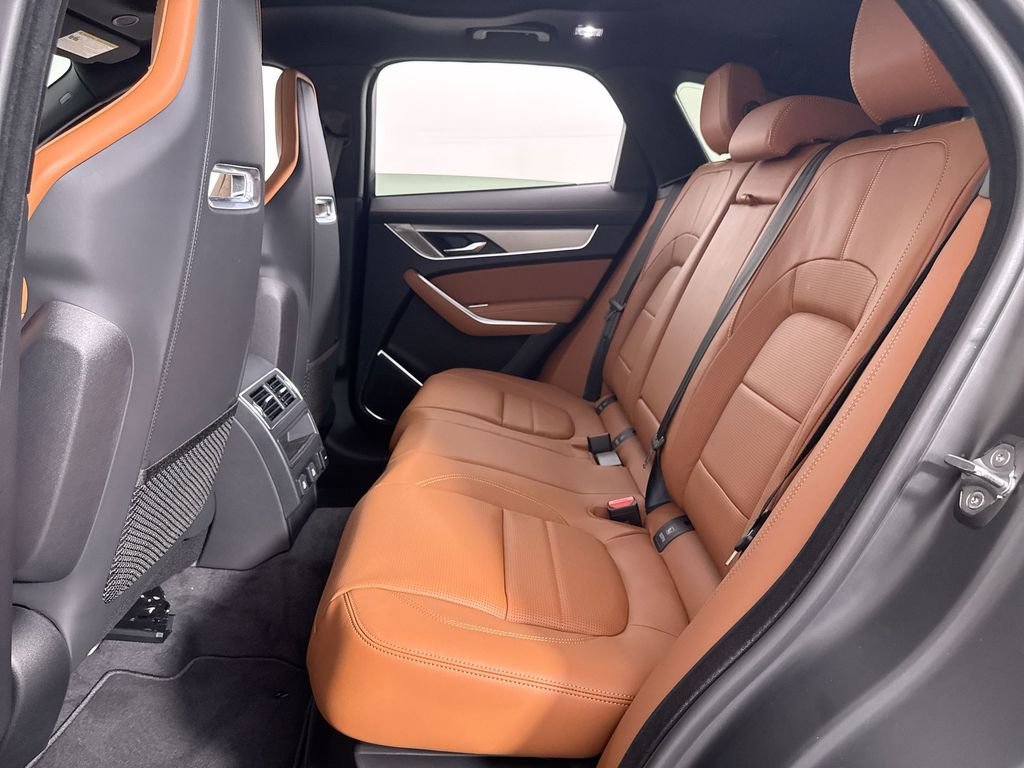 2026 Jaguar F-Pace R-Dynamic S - Photo 21