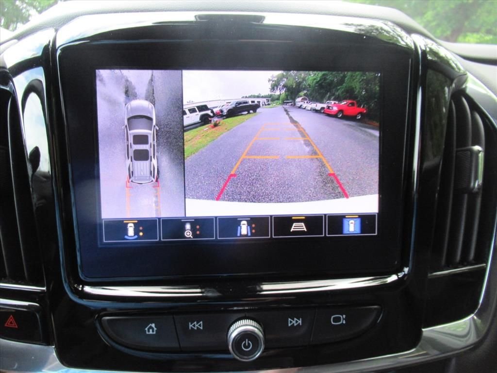 Used 2023 White Chevrolet LT Leather image 31