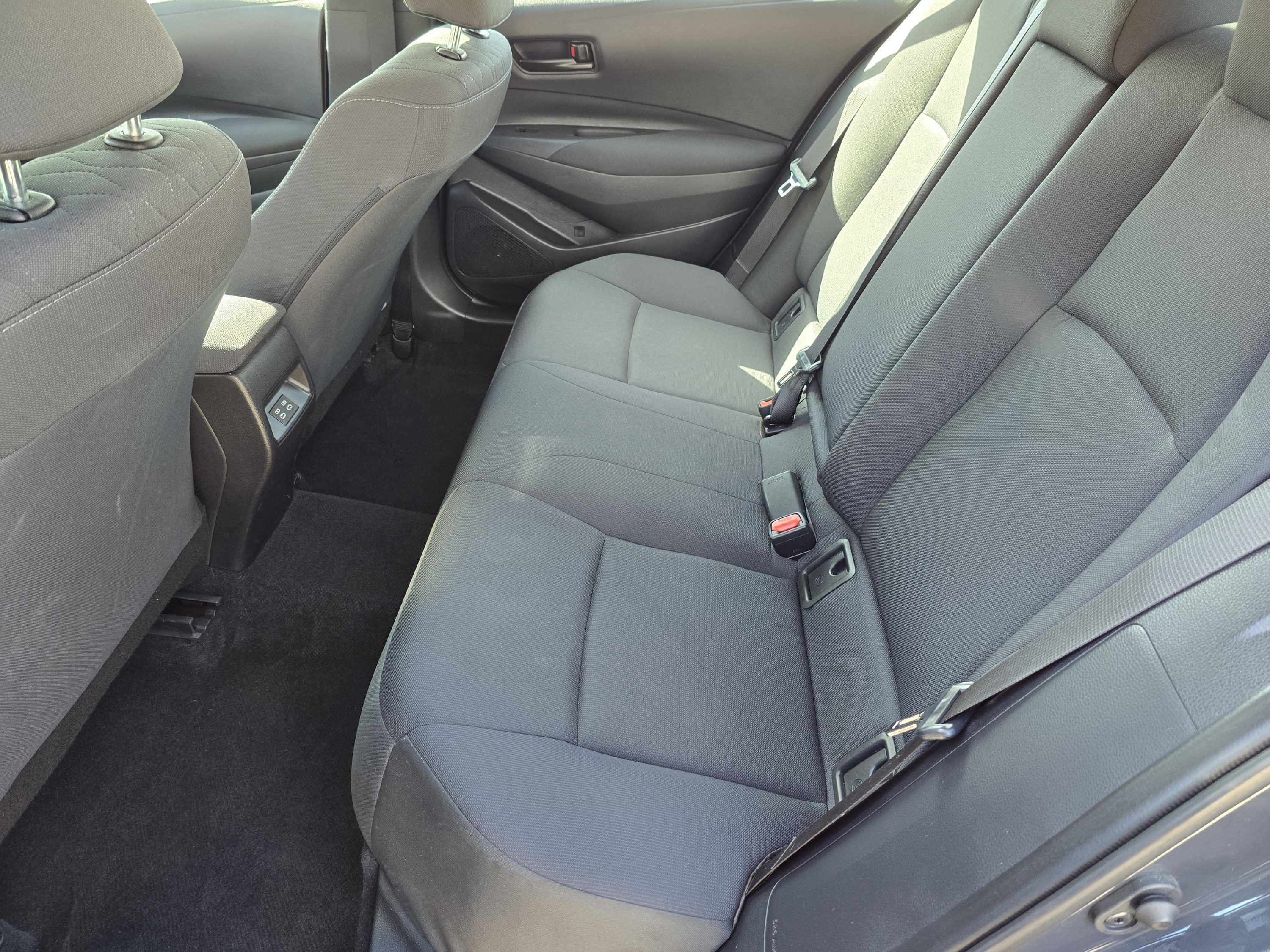 Used 2025 Underground Toyota LE image 6