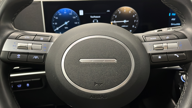 Used 2025 Ecotronic Gray Hyundai SEL Convenience image 16