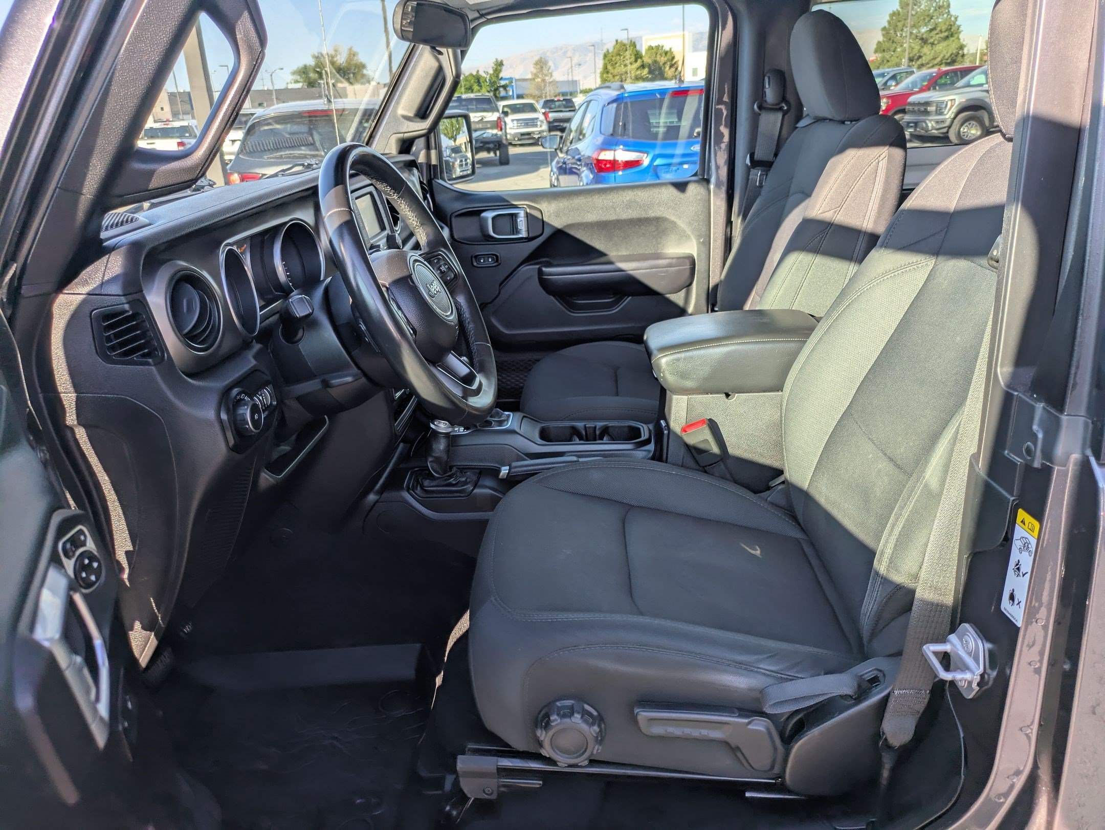 Used 2018 Granite Crystal Clearcoat Metallic Jeep Sport S image 15