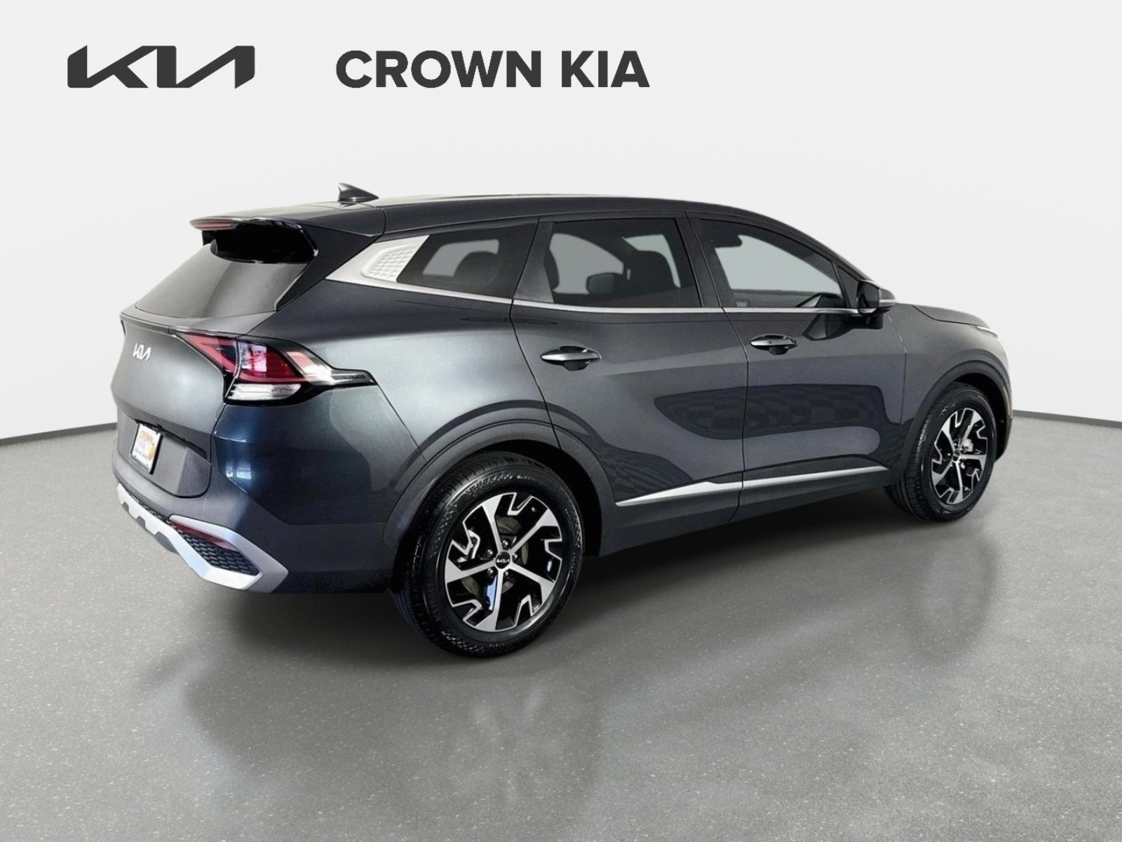 Used 2023 Gravity Gray Kia EX image 5