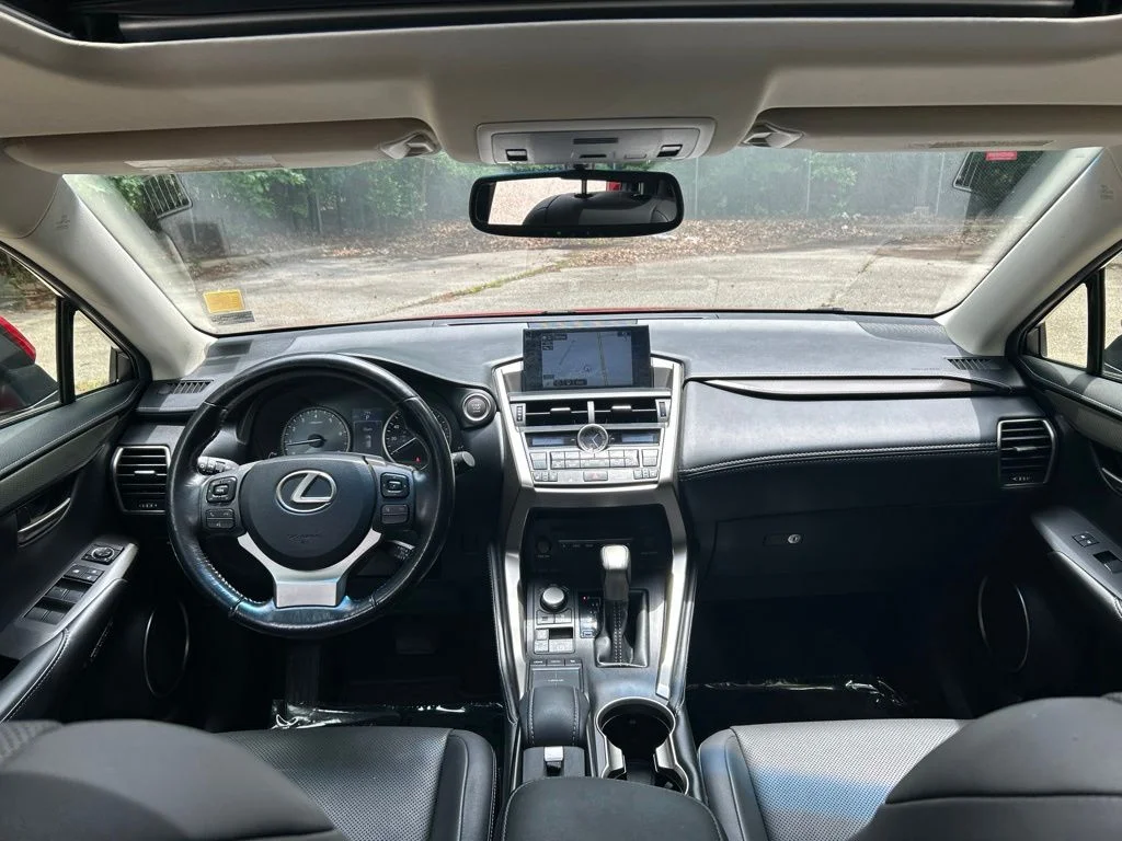 Used 2015 Red Lexus 200t image 28