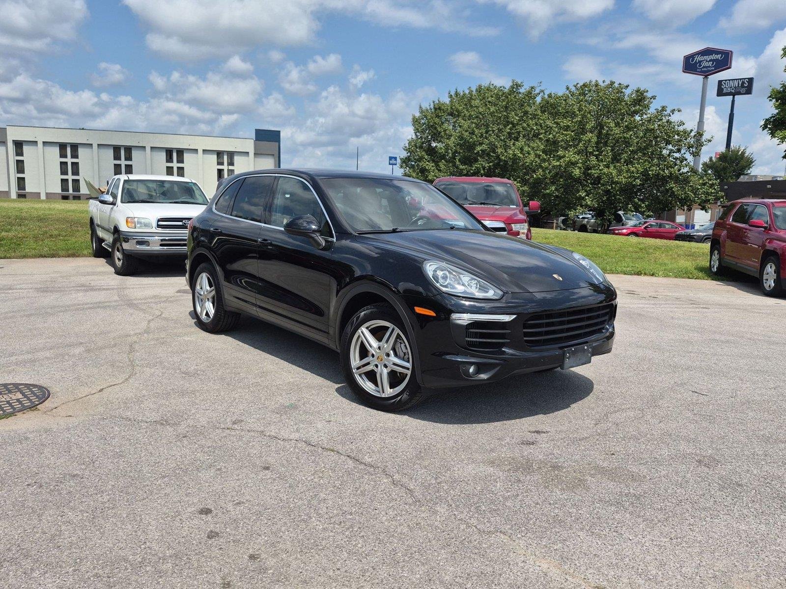 Used 2017  Porsche S image 7