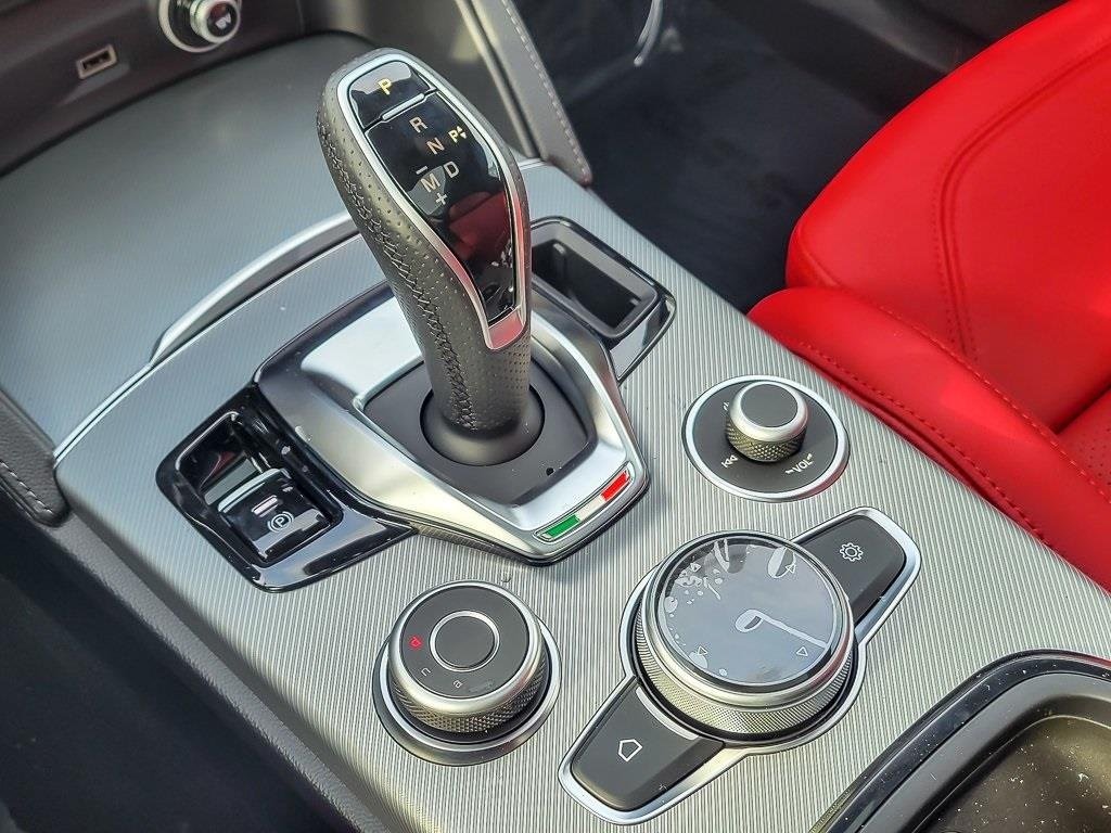 2025 ALFA ROMEO STELVIO - Image 16