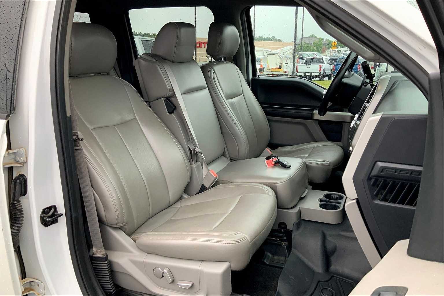 Used 2018 Oxford White Ford LARIAT image 8