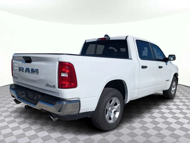 Used 2025 White Ram Big Horn/Lone Star image 3
