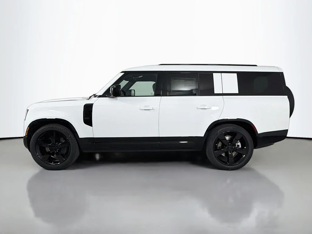 New 2026 Fuji White Land Rover X-Dynamic SE image 8