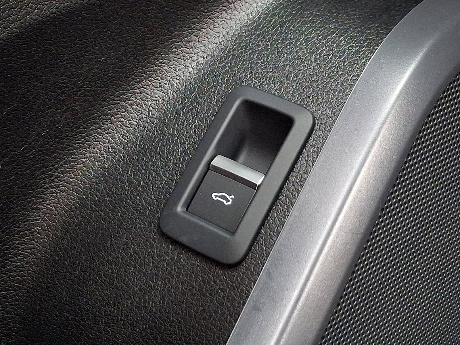 2025 Audi Q5 Premium - Photo 27