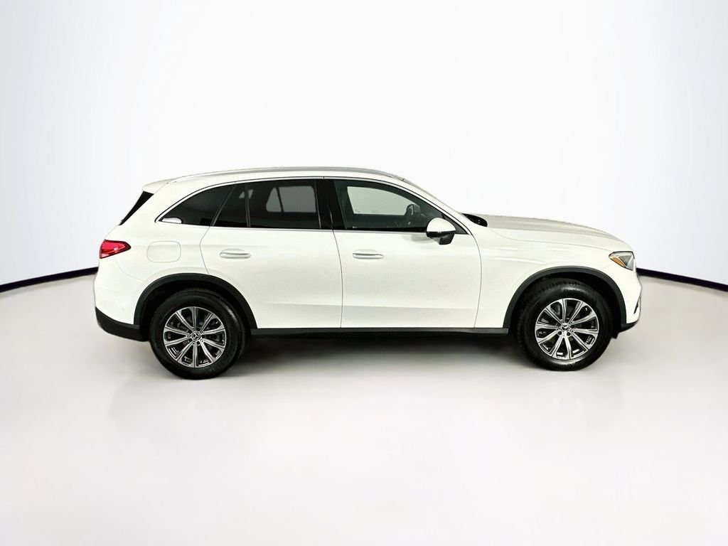 Used 2023 White Mercedes-Benz GLC 300 image 7