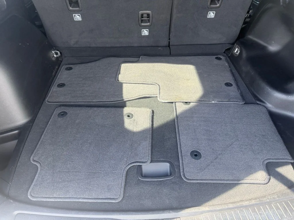 Used 2024 Silver Jeep Altitude X image 39