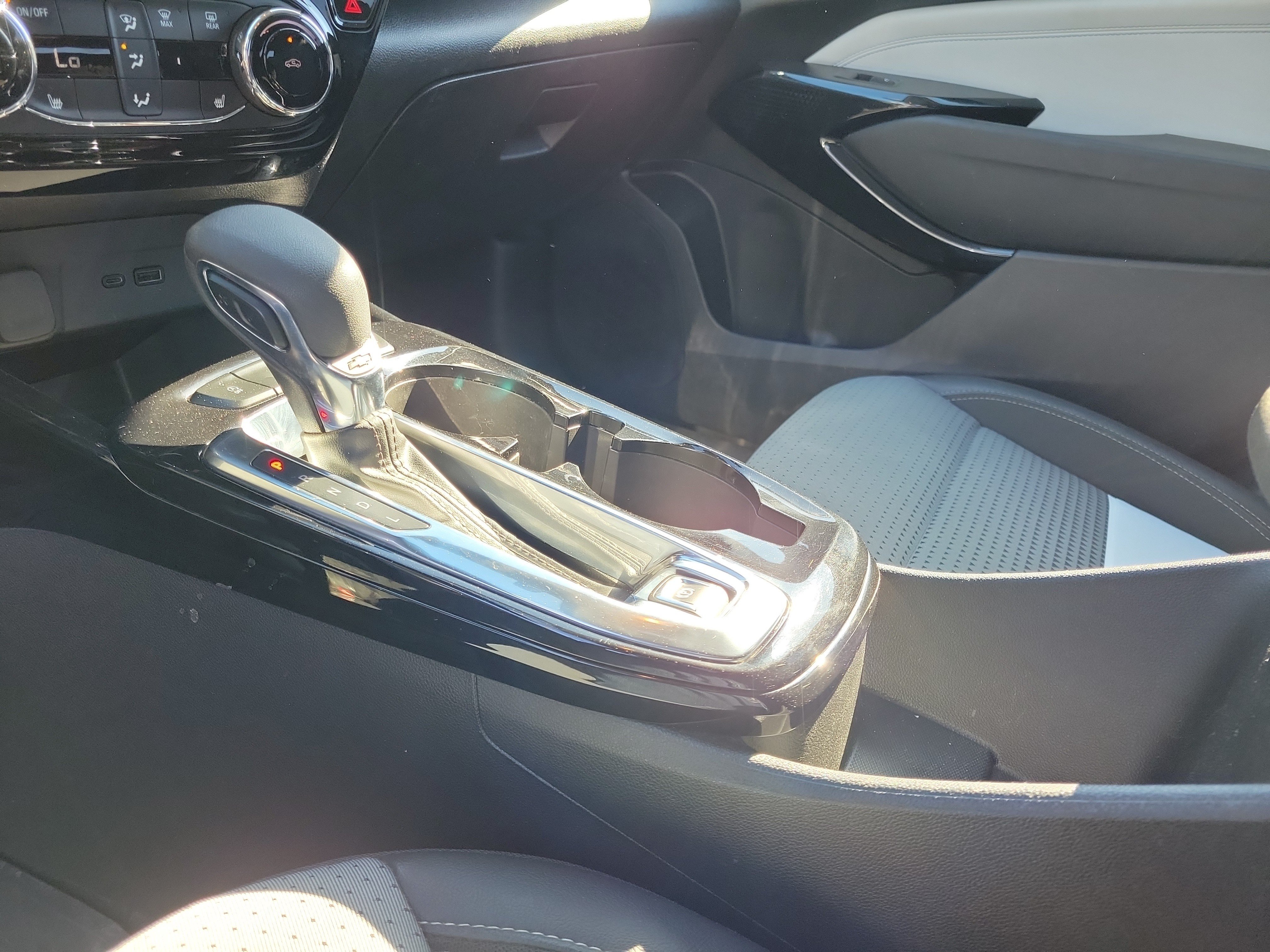 Used 2024 Mosaic Black Metallic Chevrolet LT image 29