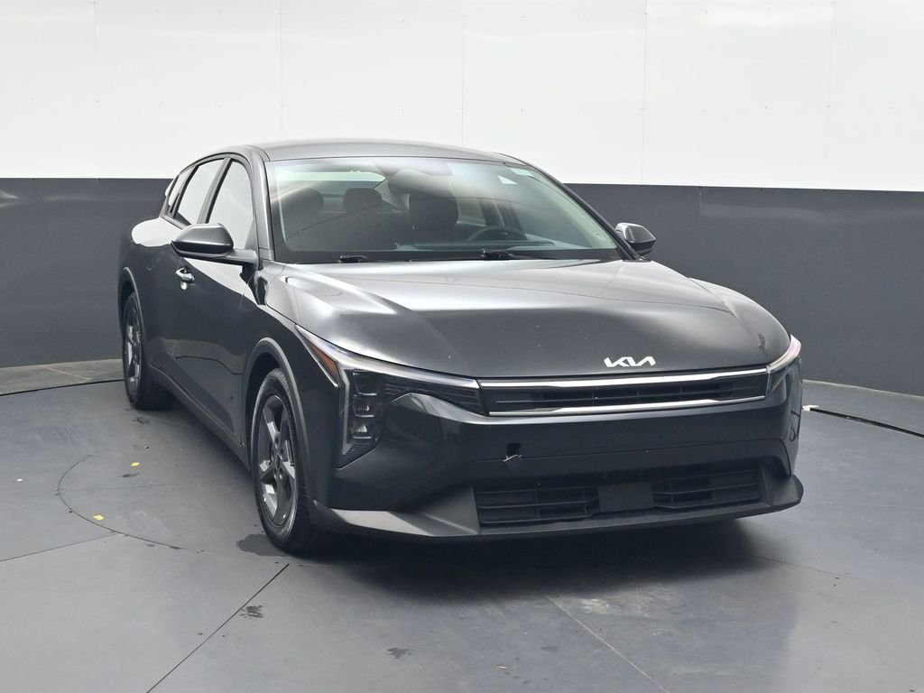 Used 2025 Gray Kia LXS image 13