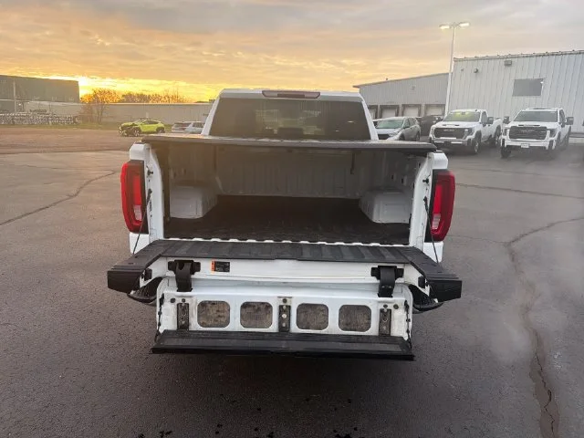 Used 2021 SUMMIT WHITE GMC SLT image 26