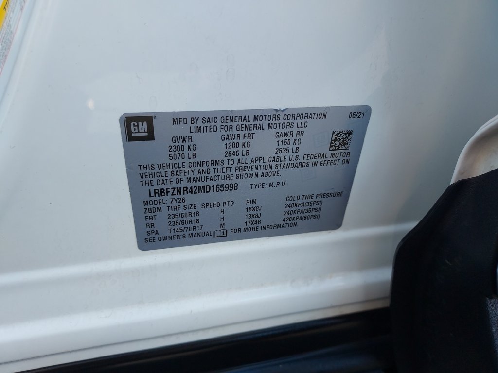 Used 2021 White Buick Essence image 24