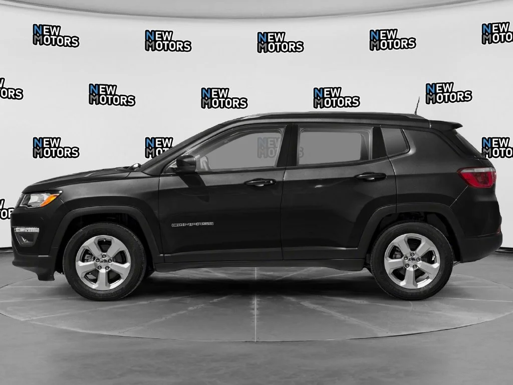 Used 2019 Diamond Black Jeep Latitude image 3