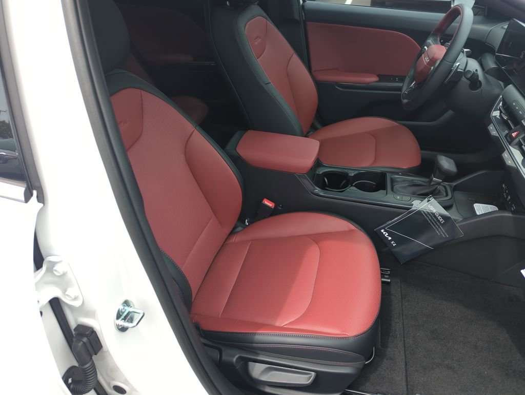 New 2026 Snow White Pearl Kia GT-Line image 37