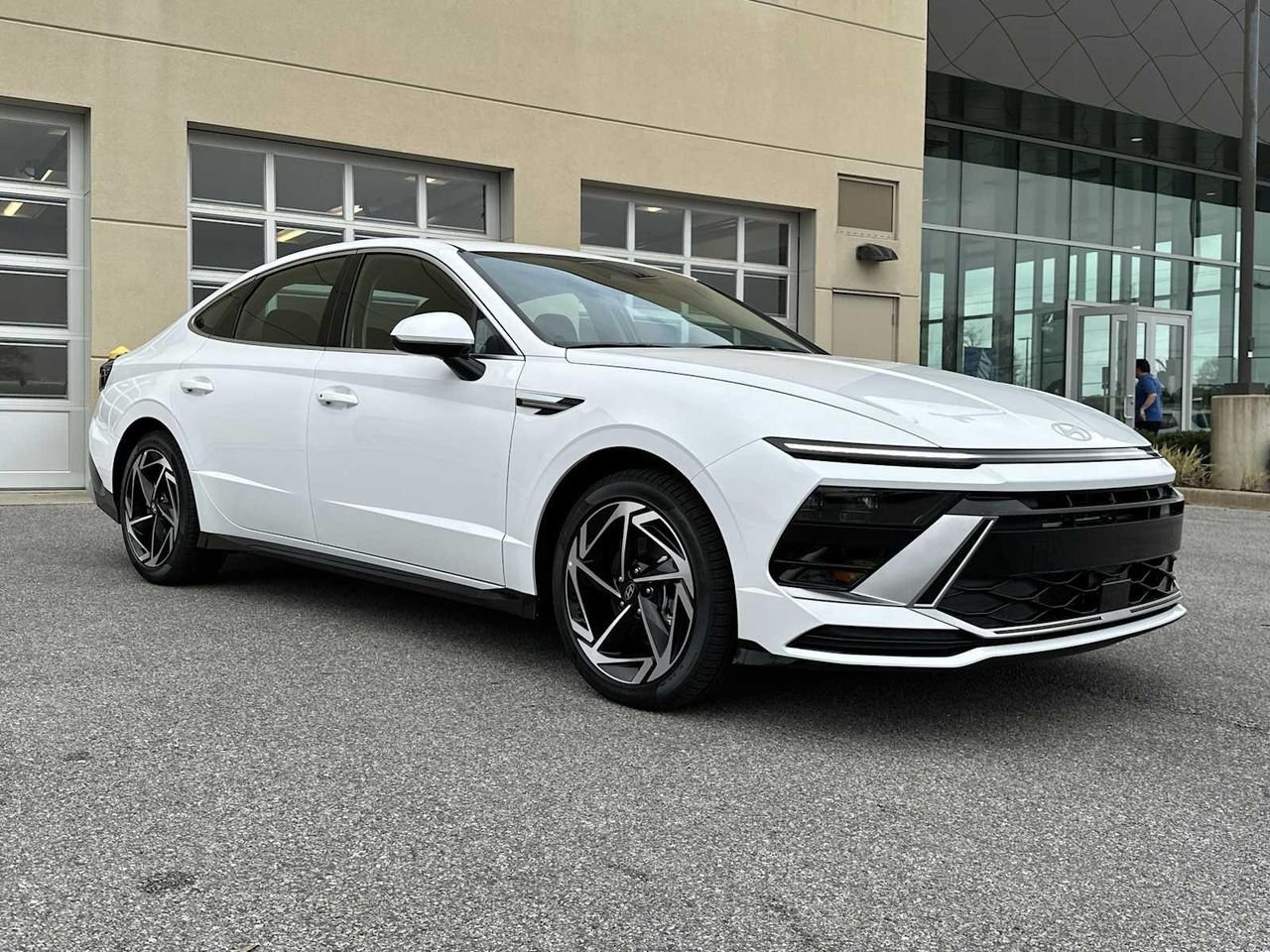 2026 Hyundai Sonata SEL AWD's photo
