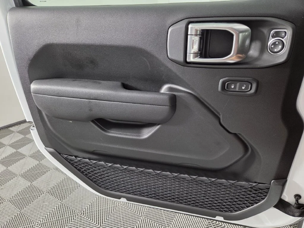 2026 Jeep Wrangler 4-Door Rubicon - Photo 17