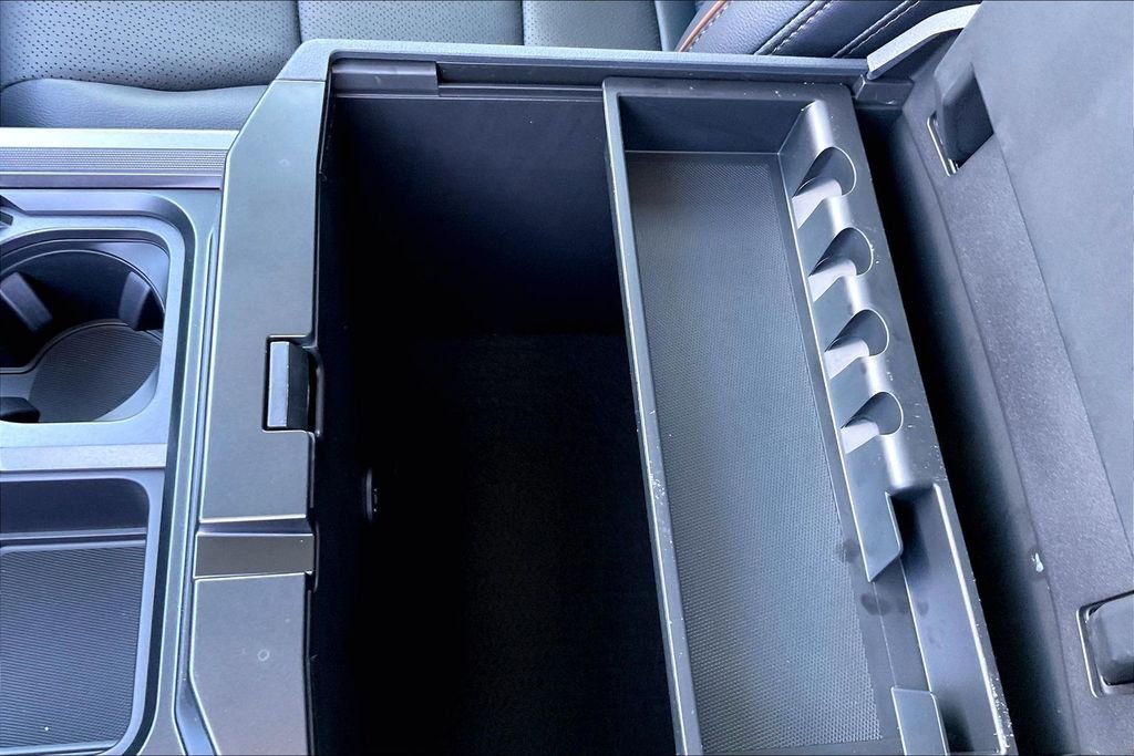 New 2026 Ford Super Duty F-250 Lariat 4D Crew Cab