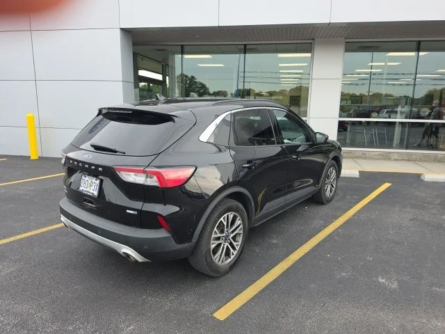 Used 2020 Black Metallic Ford SEL image 6