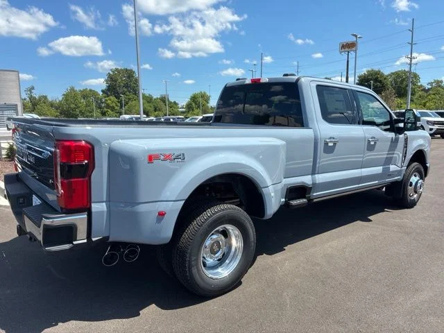 New 2026 Glacier Gray Metallic Tri-Coat Ford F-350® King Ranch® image 11