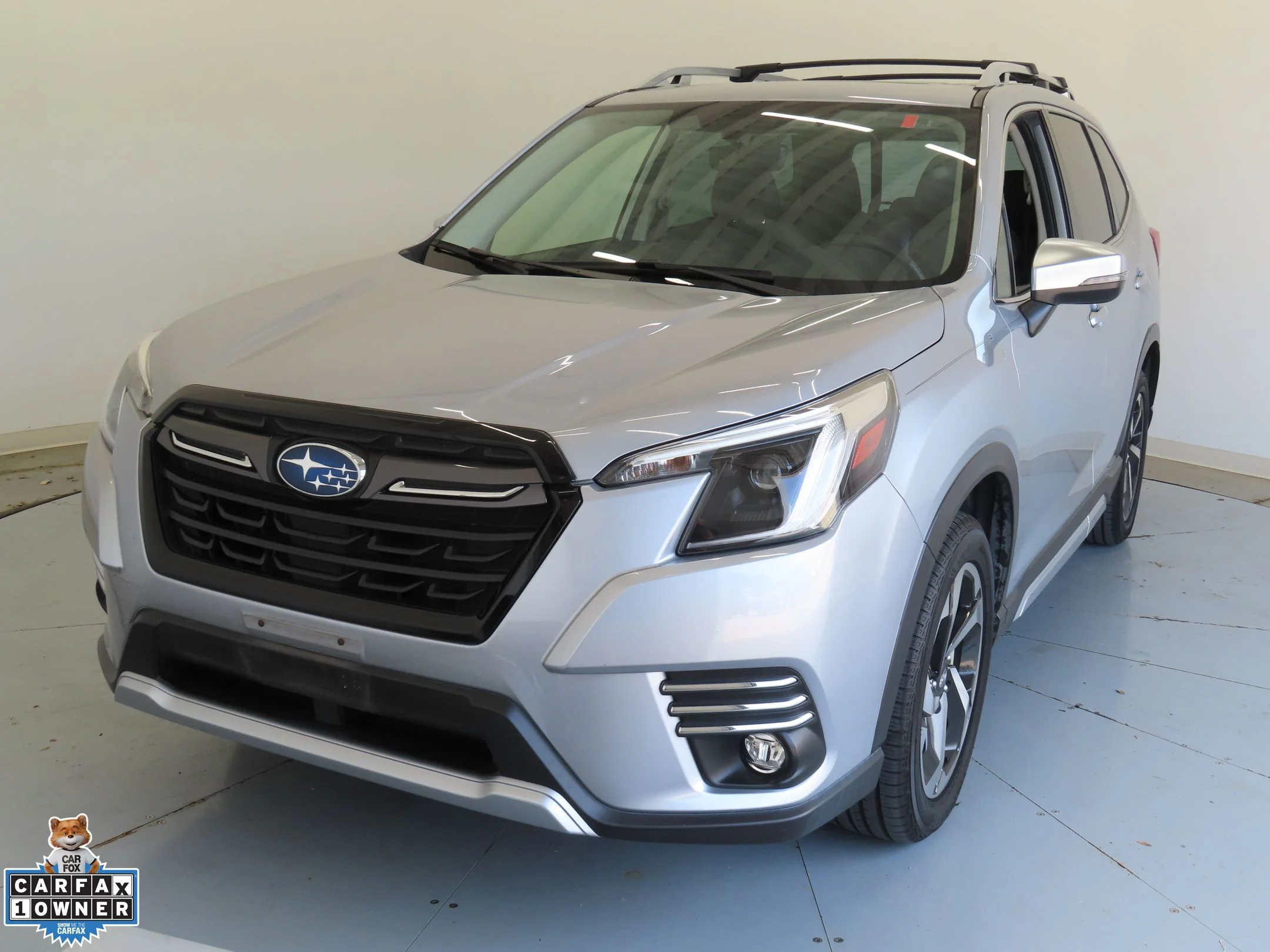 Used 2023 Silver Subaru Touring image 8