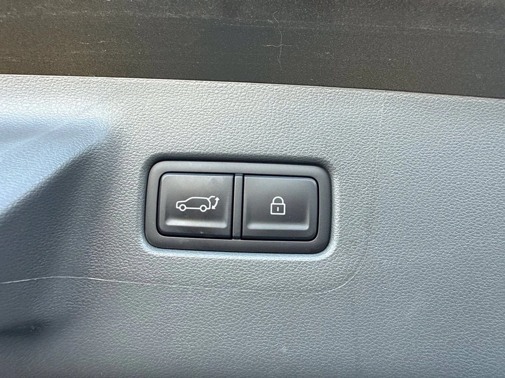 Used 2026 Green Hyundai SEL image 30
