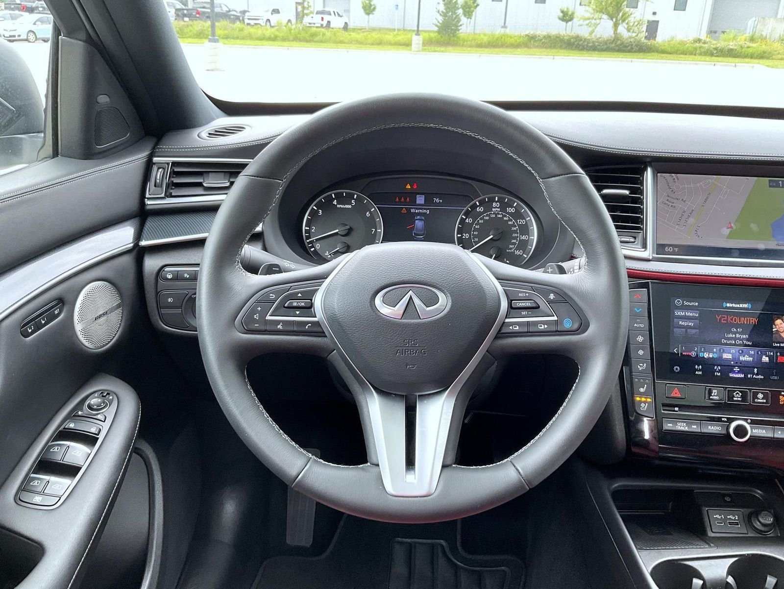 Used 2025 White INFINITI SPORT image 11