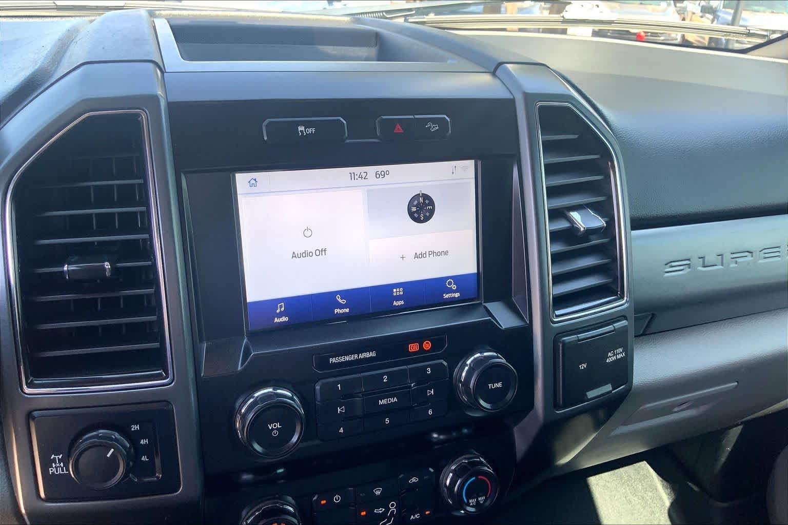Used 2021 Oxford White Ford XLT image 33