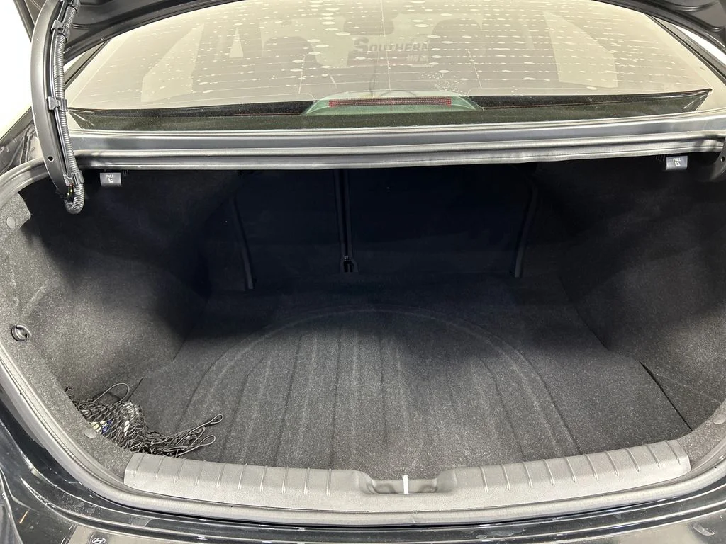 Used 2018 Black Hyundai Value Edition image 20