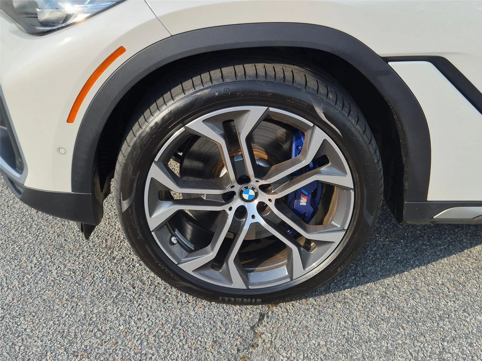 Used 2020 Mineral White Metallic BMW xDrive40i image 10