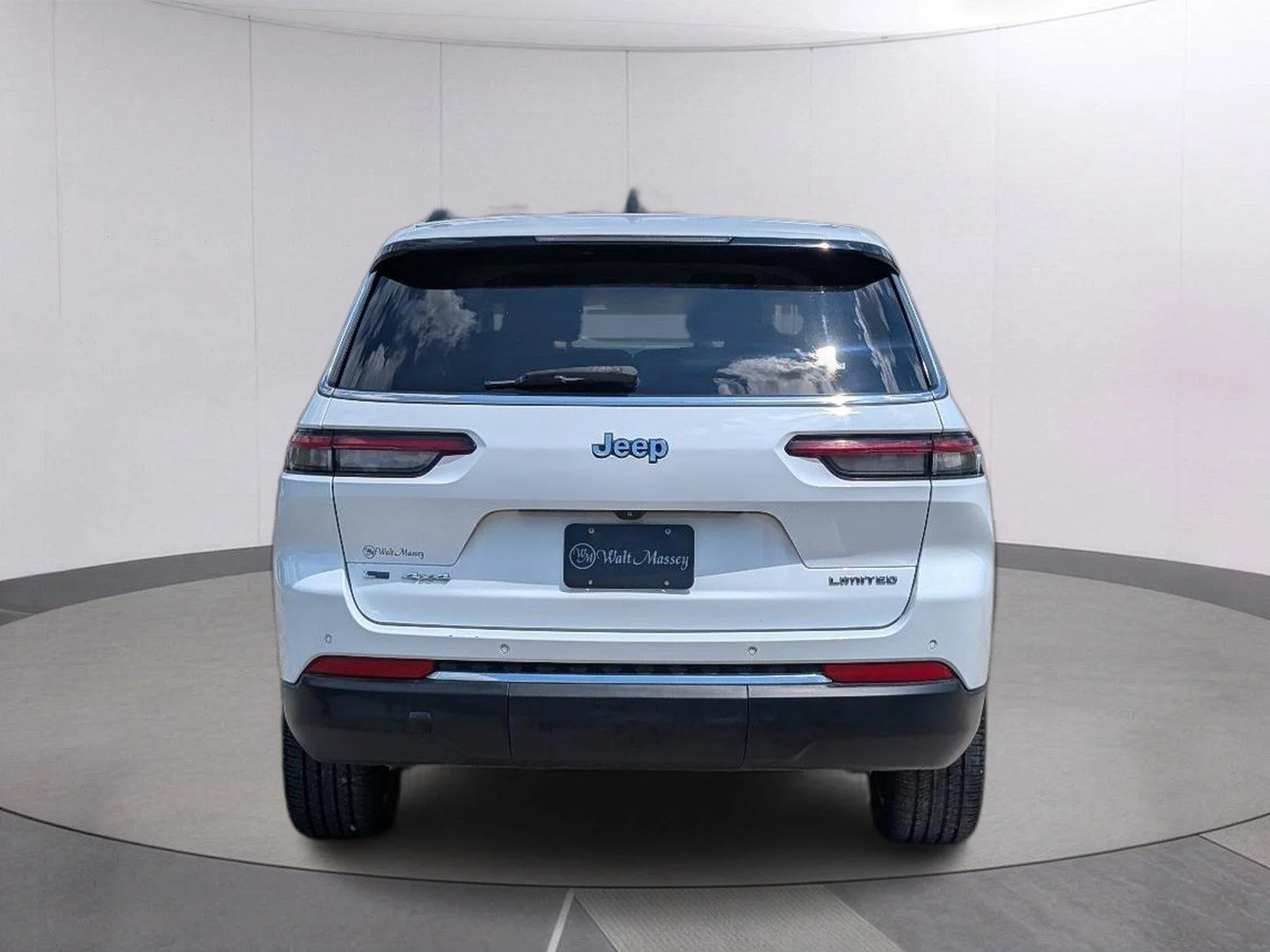 Used 2021 Bright White Clearcoat Jeep Limited image 4