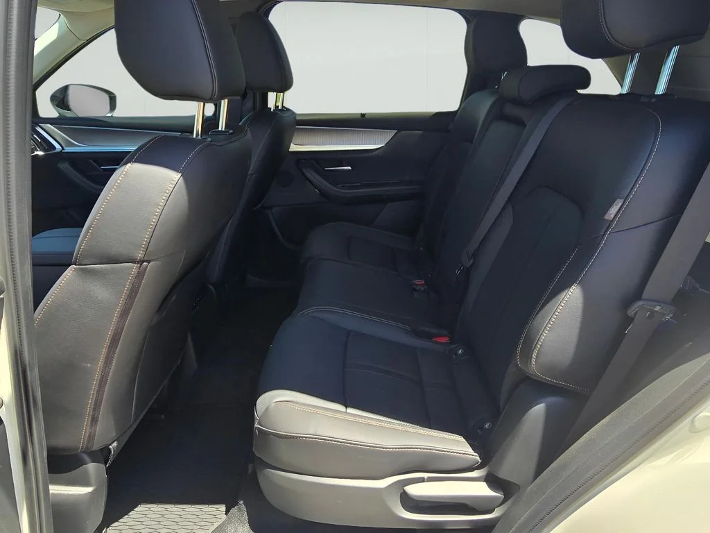 Used 2025 Rhodium White Premium Mazda Premium Package image 25