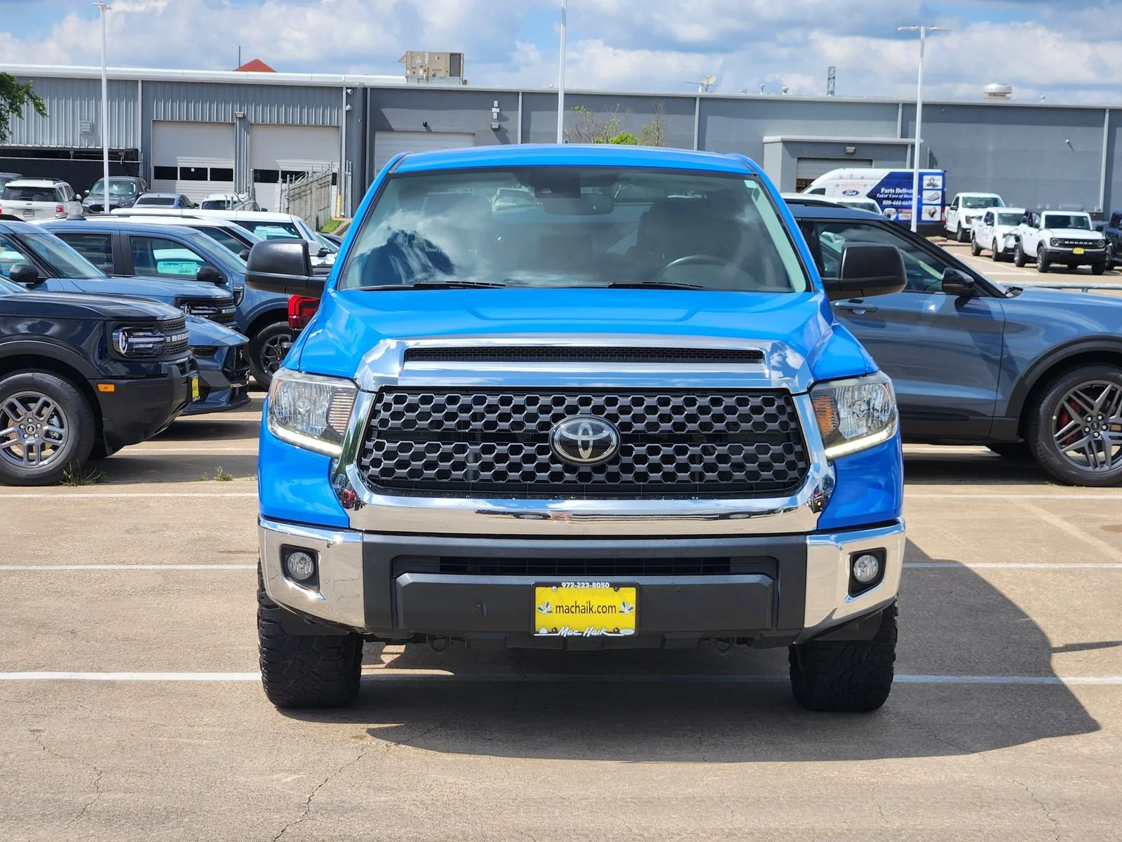 Used 2020 Blue Toyota SR5 image 2
