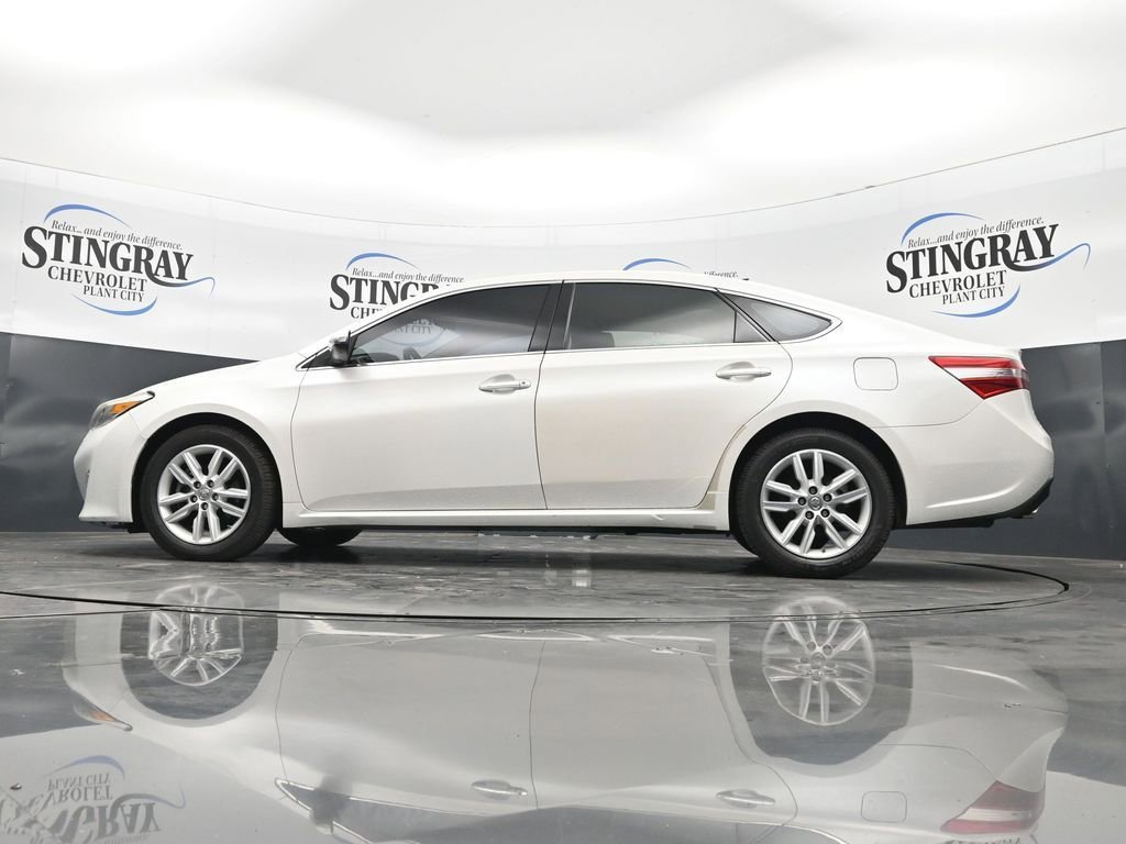 Used 2014 White Toyota Limited image 29