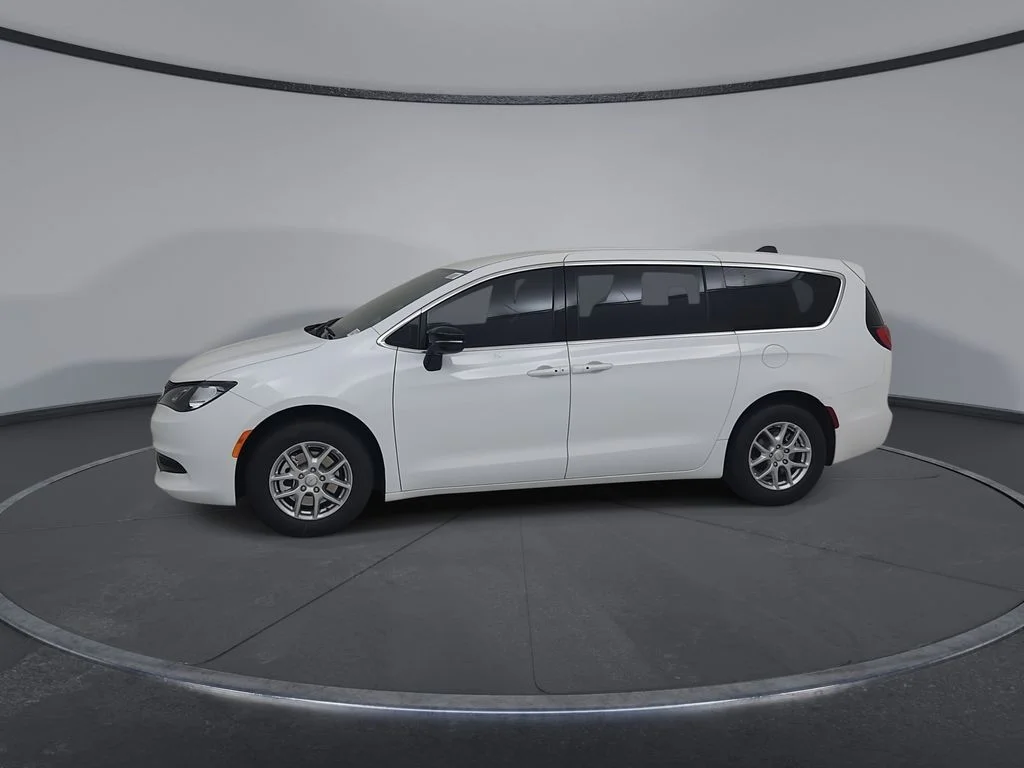 New 2027 Bright White Clear-Coat Exterior Paint Chrysler LX image 8