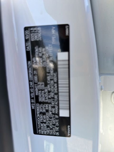 Used 2021 White Volvo T5 Momentum image 12